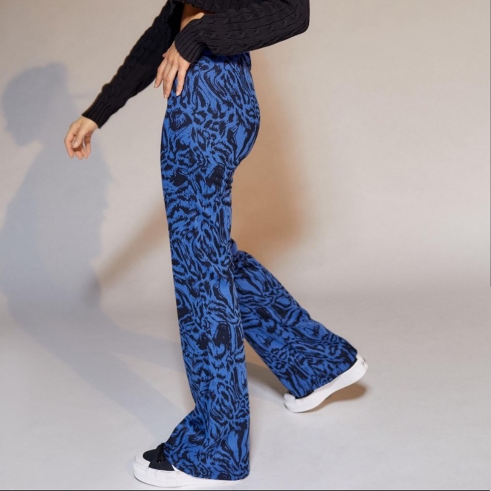 UO Bryn Pull-On Flare Pants